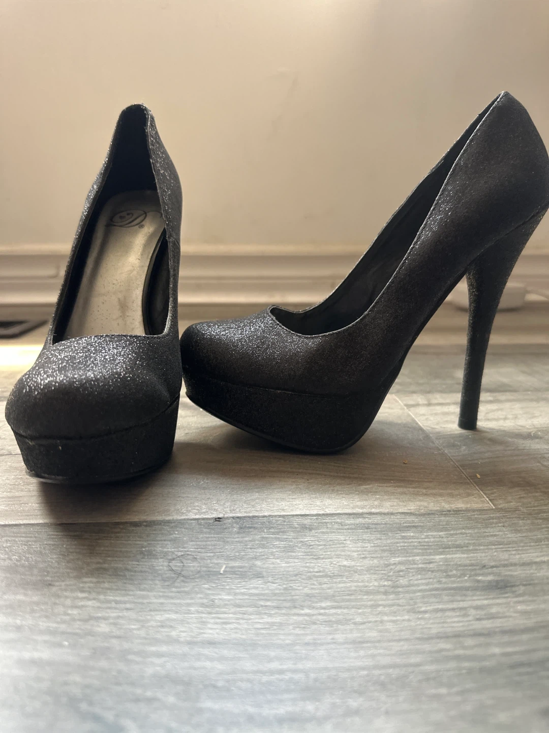 Black Glitter Platform High Heels - photo 2