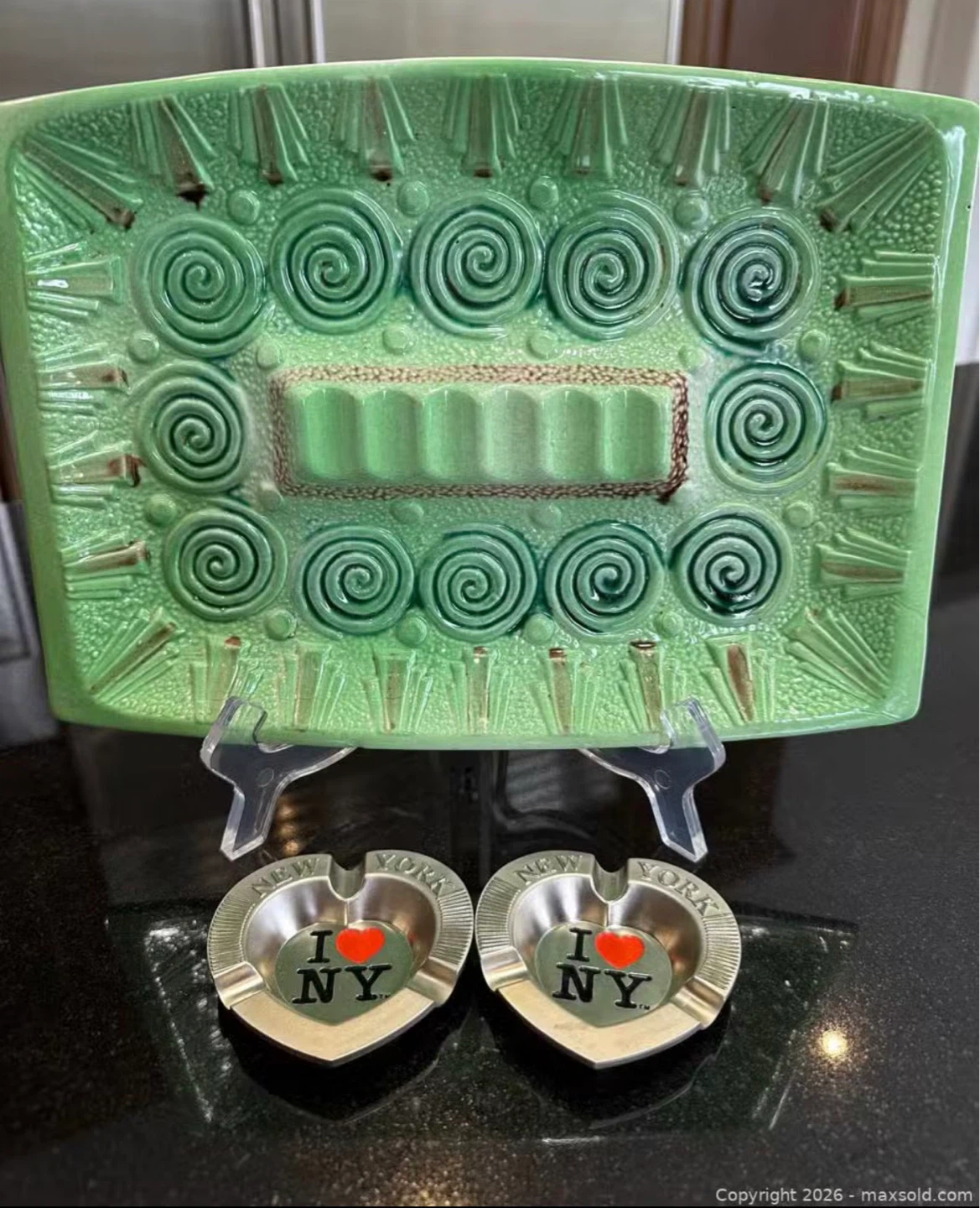 Green Ceramic Ashtray with "I Love NY" Ashtrays