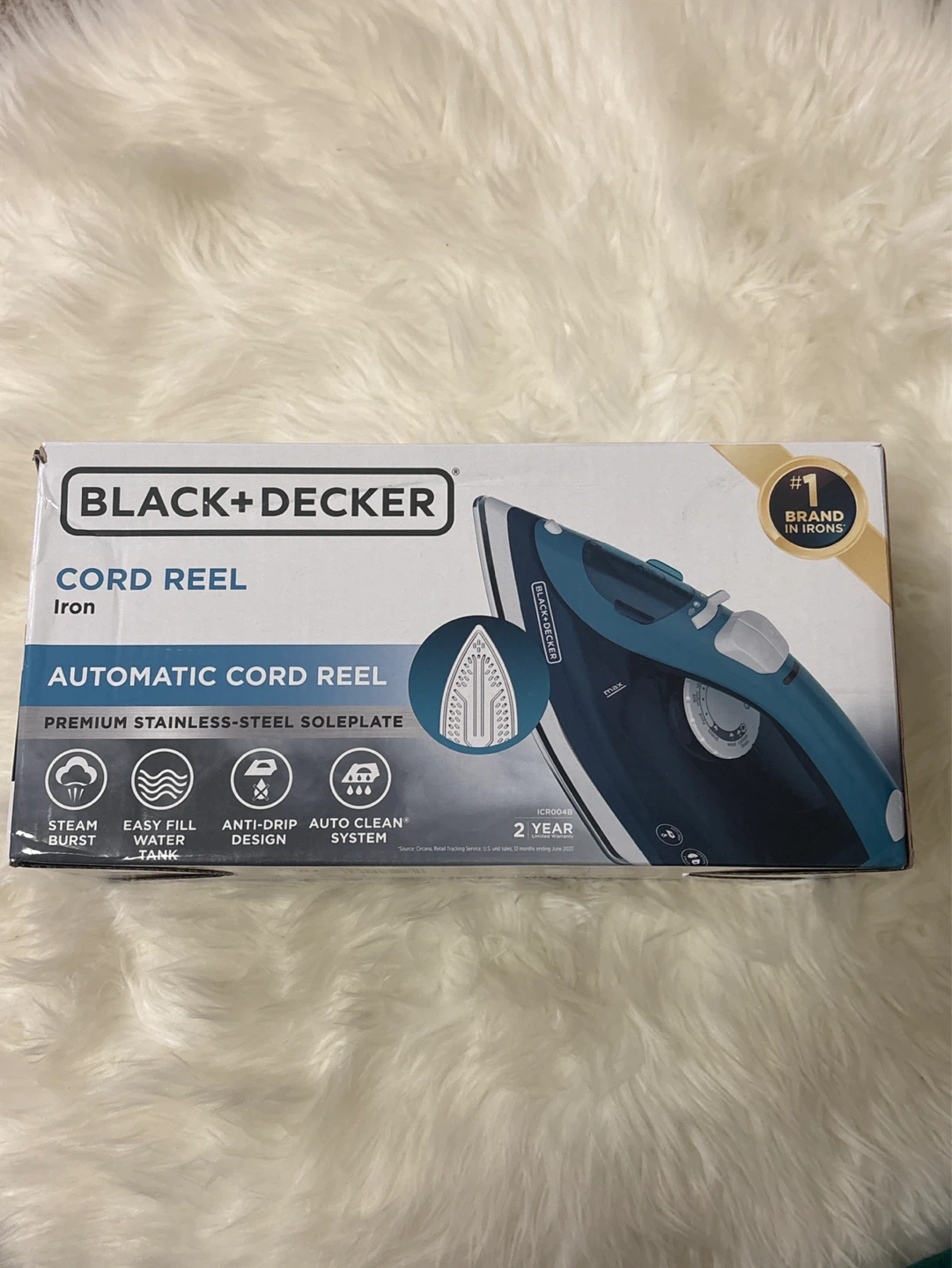 BLACK+DECKER Cord Reel Automatic Iron