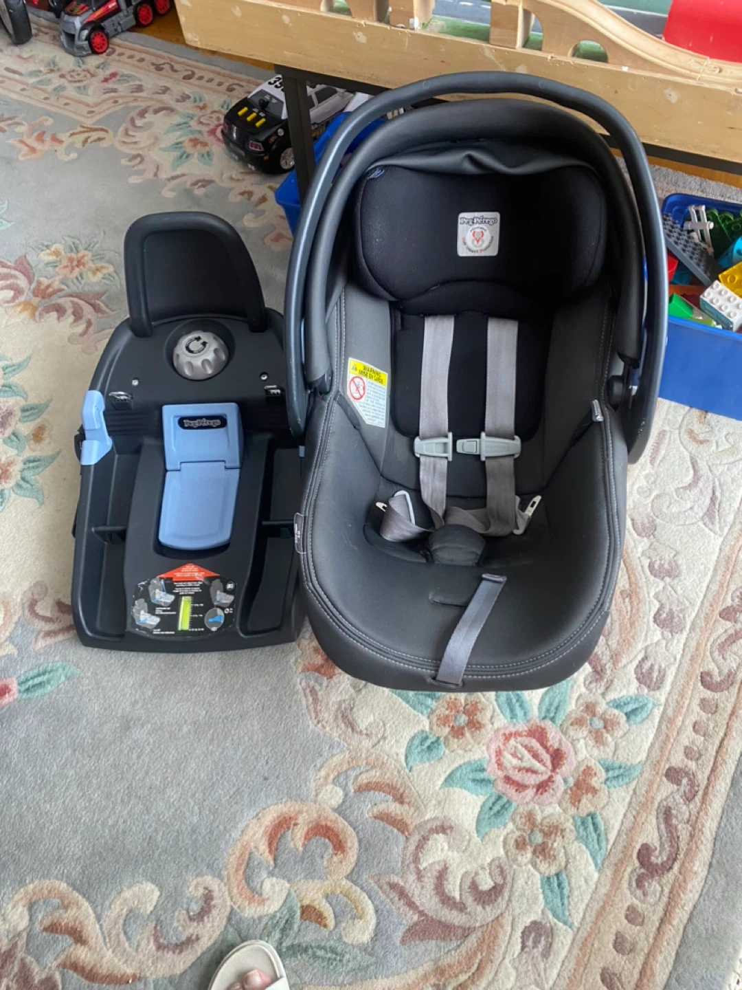 Peg Perego Infant Car Seat