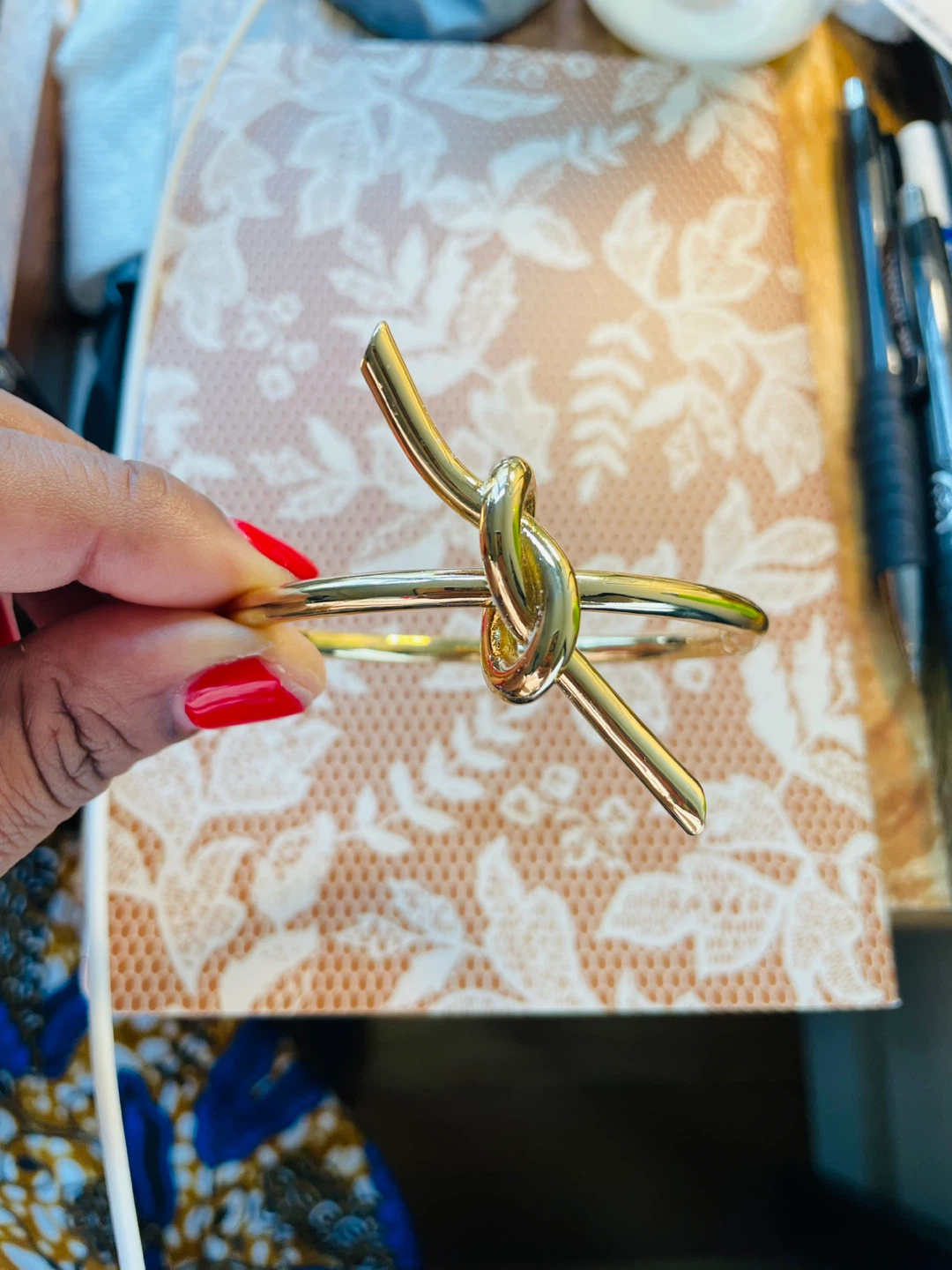 Gold Tone Knot Bangle Bracelet - photo 2