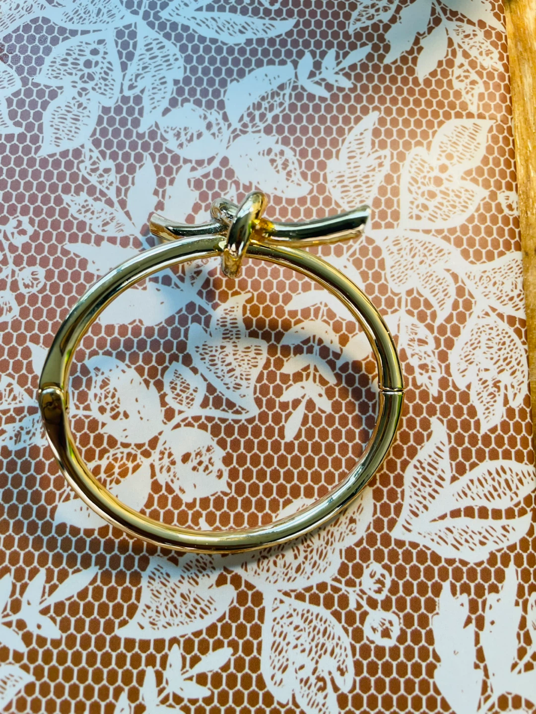 Gold Tone Knot Bangle Bracelet - photo 4