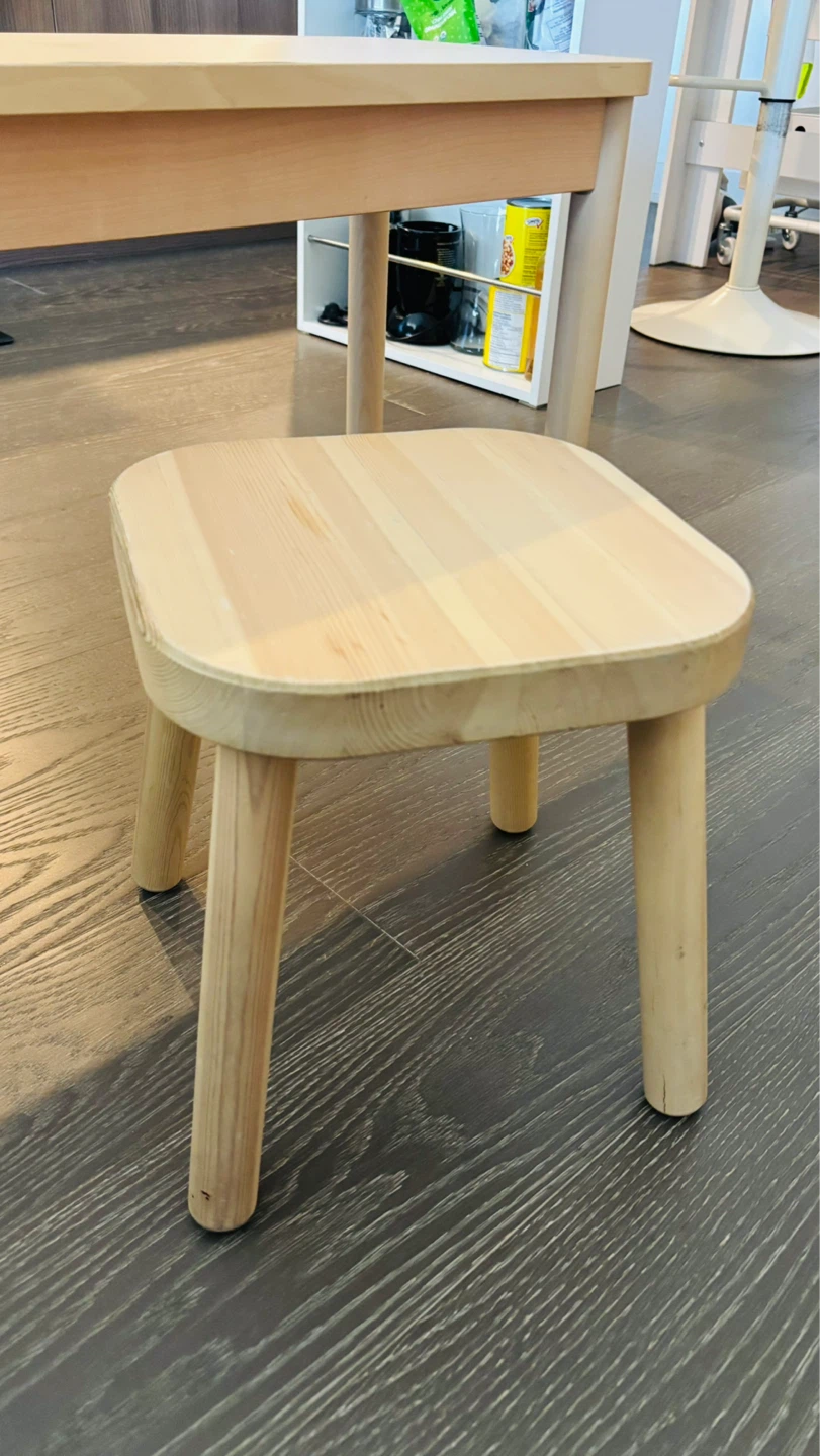 Light Wood Kids Table and Stool Set