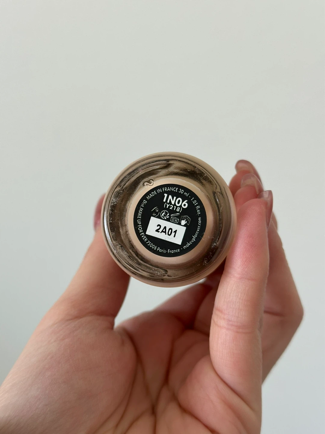 MAKE UP FOR EVER HD SKIN Foundation 1N06 - photo 2