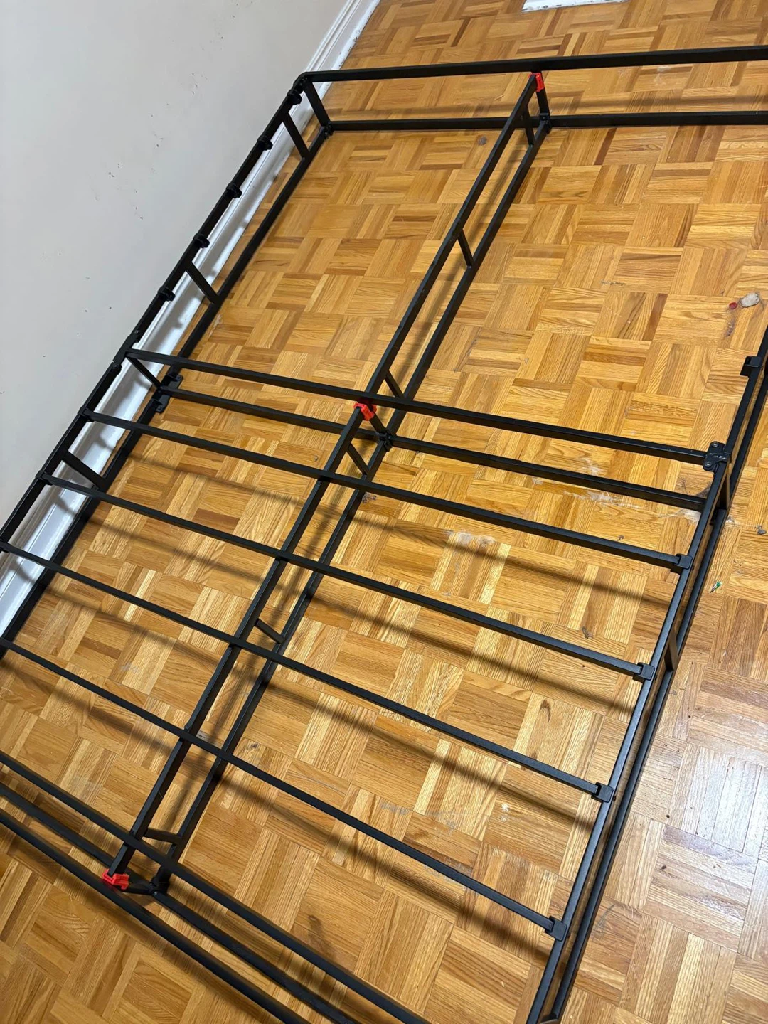 Metal Bed Frame queen size - photo 3