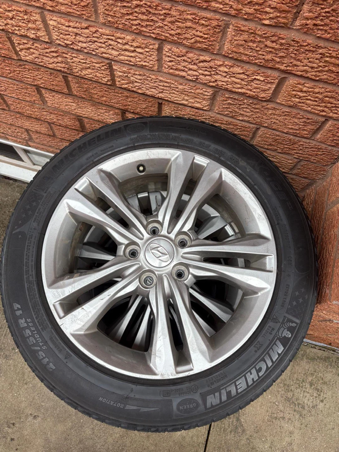 Michelin Tires with Hyundai Rims Set of 4 - photo 3