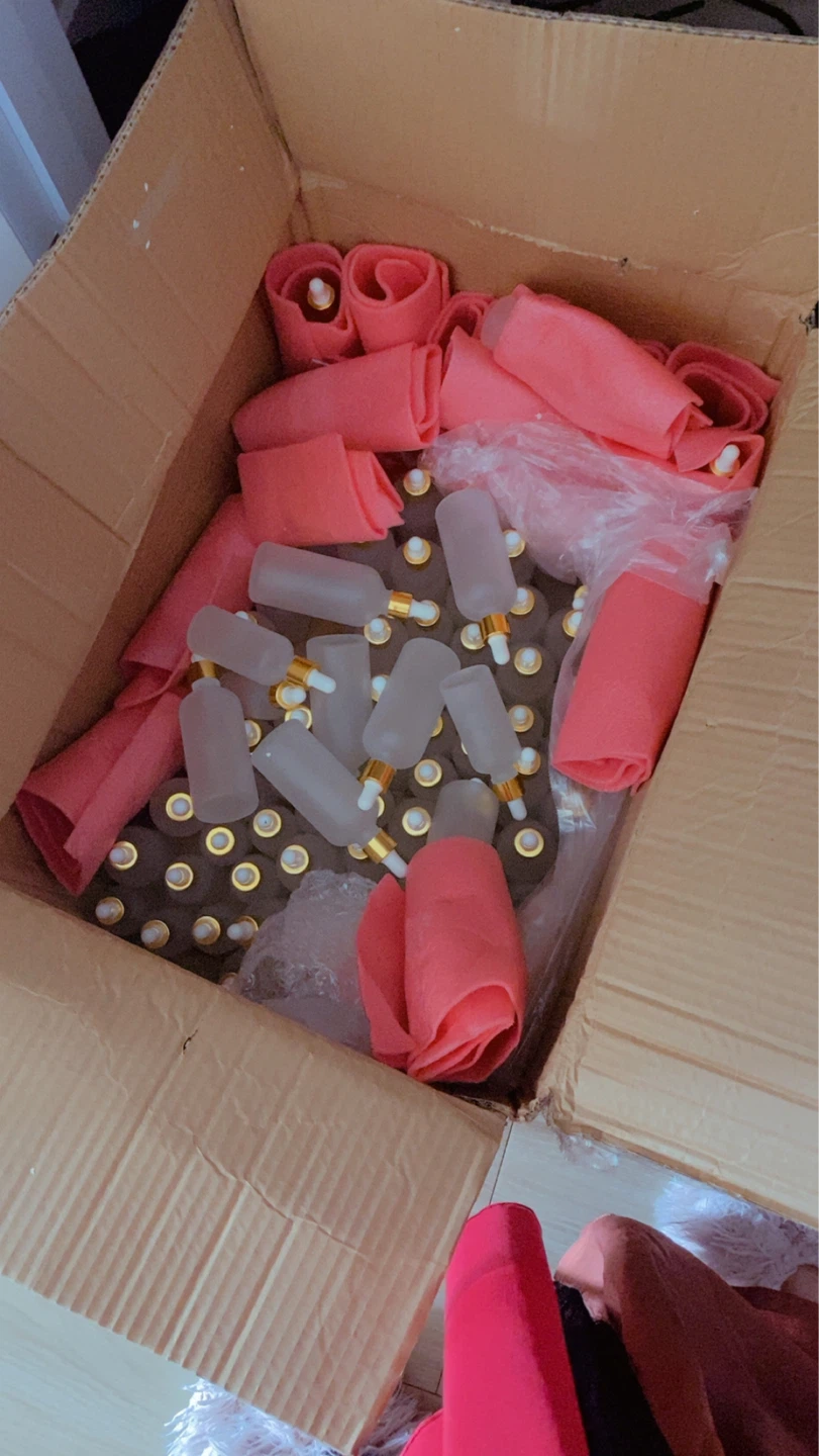 Frosted Glass Dropper Bottles with Gold Caps (Bulk Lot) - photo 2