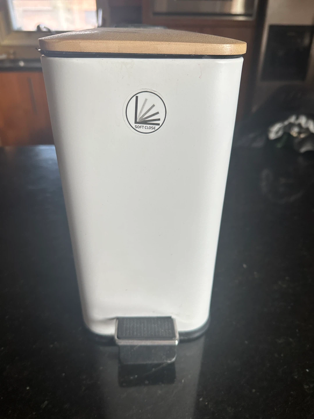 White Pedal Bin with Soft Close Lid - photo 3