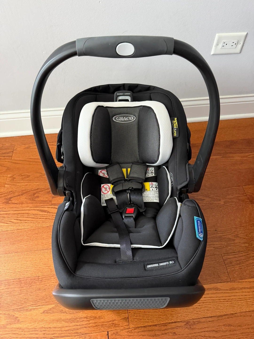 Graco SnugRide SnugLock DLX Infant Car Seat - photo 4