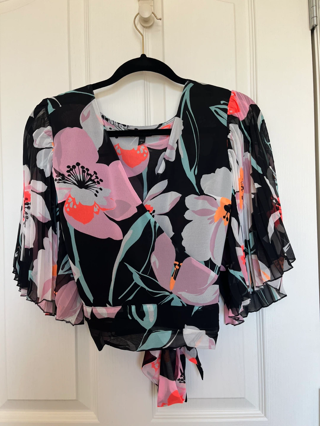 Brand New by Express Floral Wrap Blouse - Size M