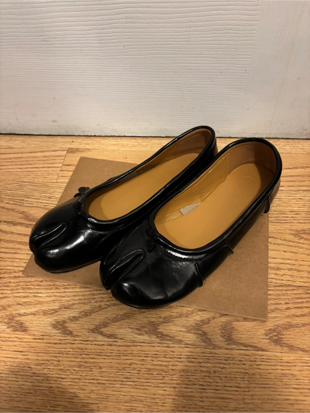 Black Tabi Ballet Flats-EUR 36.5/CN37