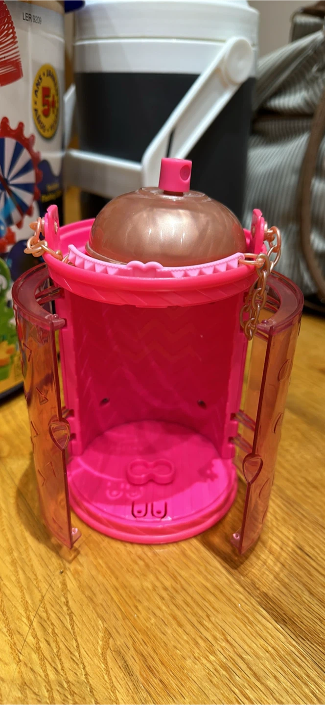 LOL Surprise Doll - car and accessories - photo 3