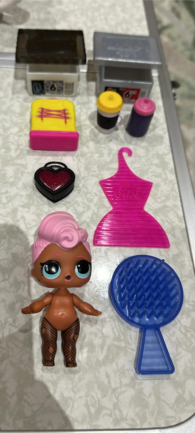 LOL Surprise Doll - car and accessories - photo 4