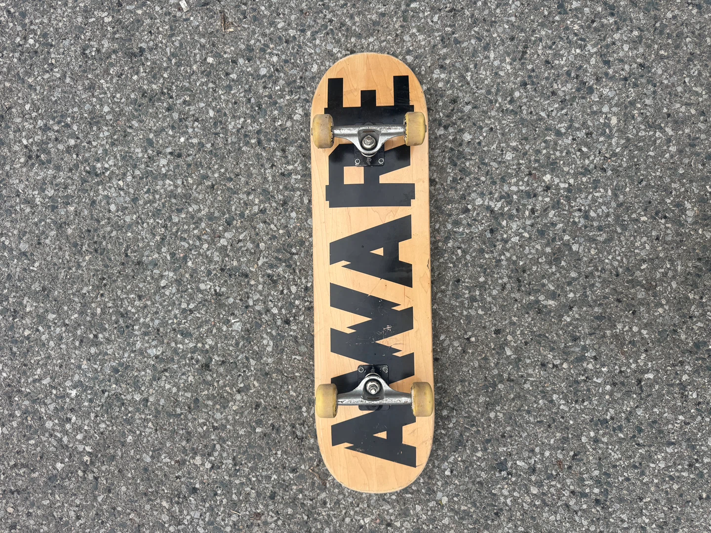 Aware 7-ply Hybrid pro Skateboard