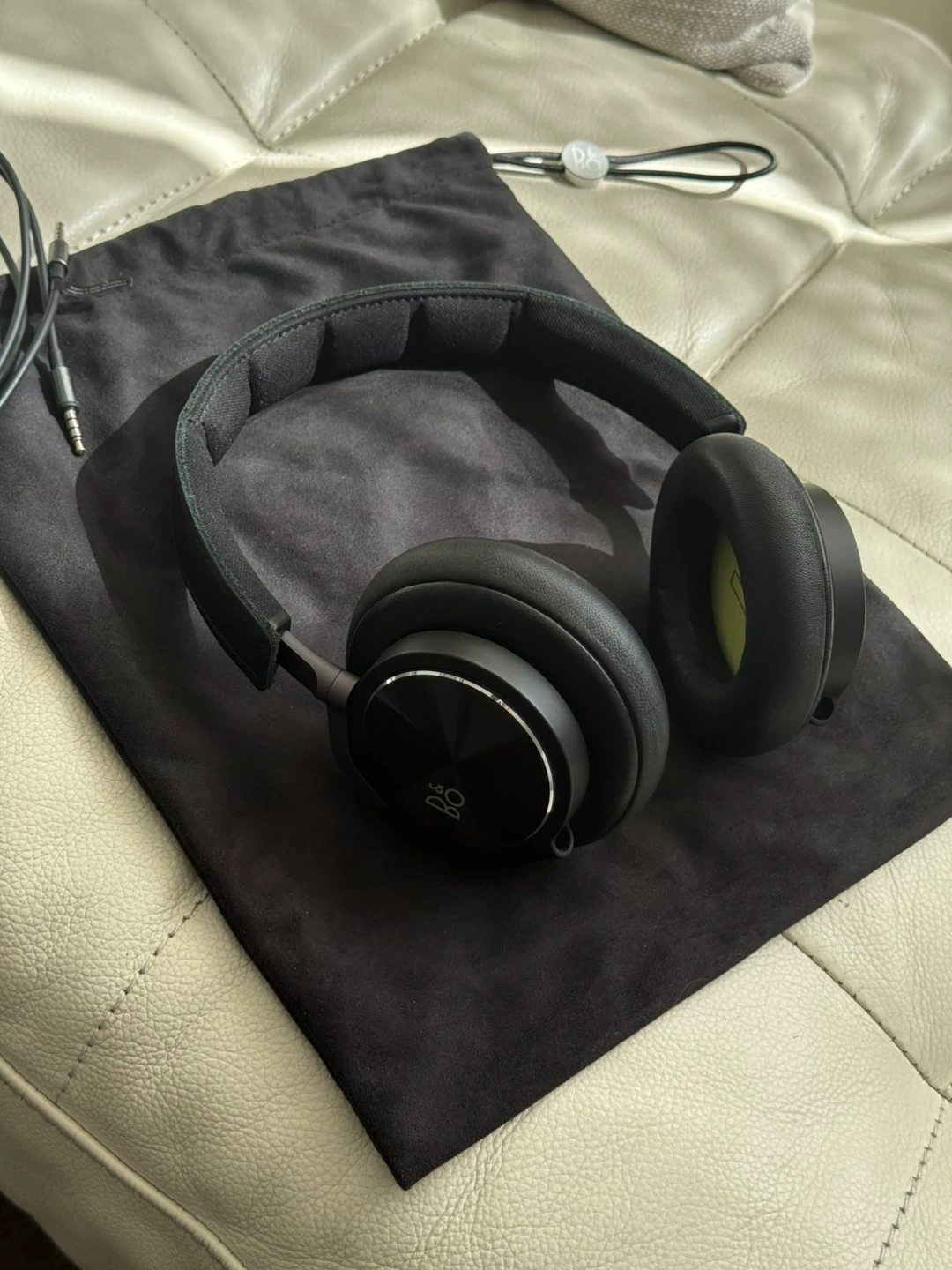 Bang & Olufsen (B&O) Beoplay H6 Over-Ear Headphones - Black - photo 3