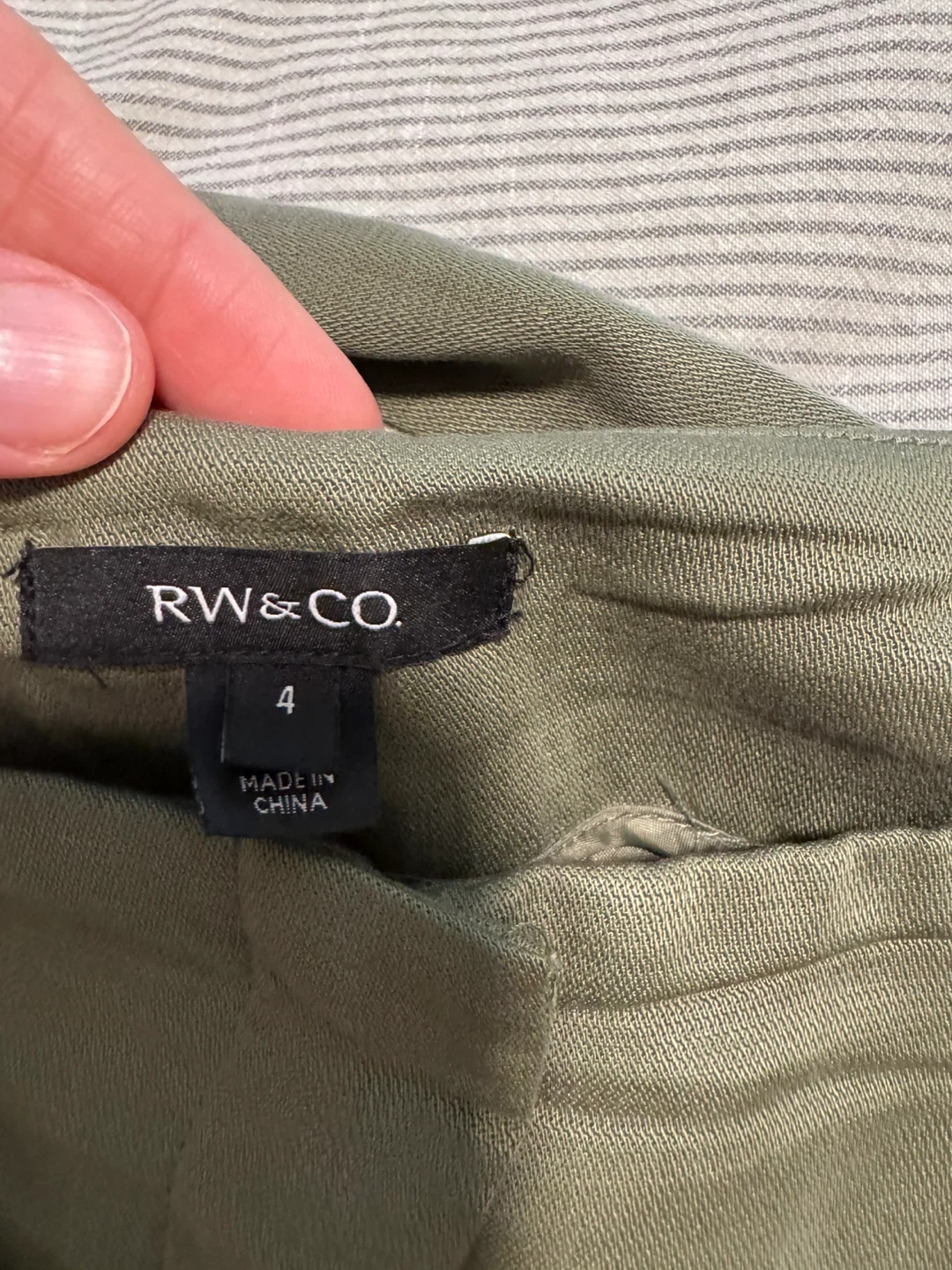 RW & CO. Women's Green Belted Pants - Size 4