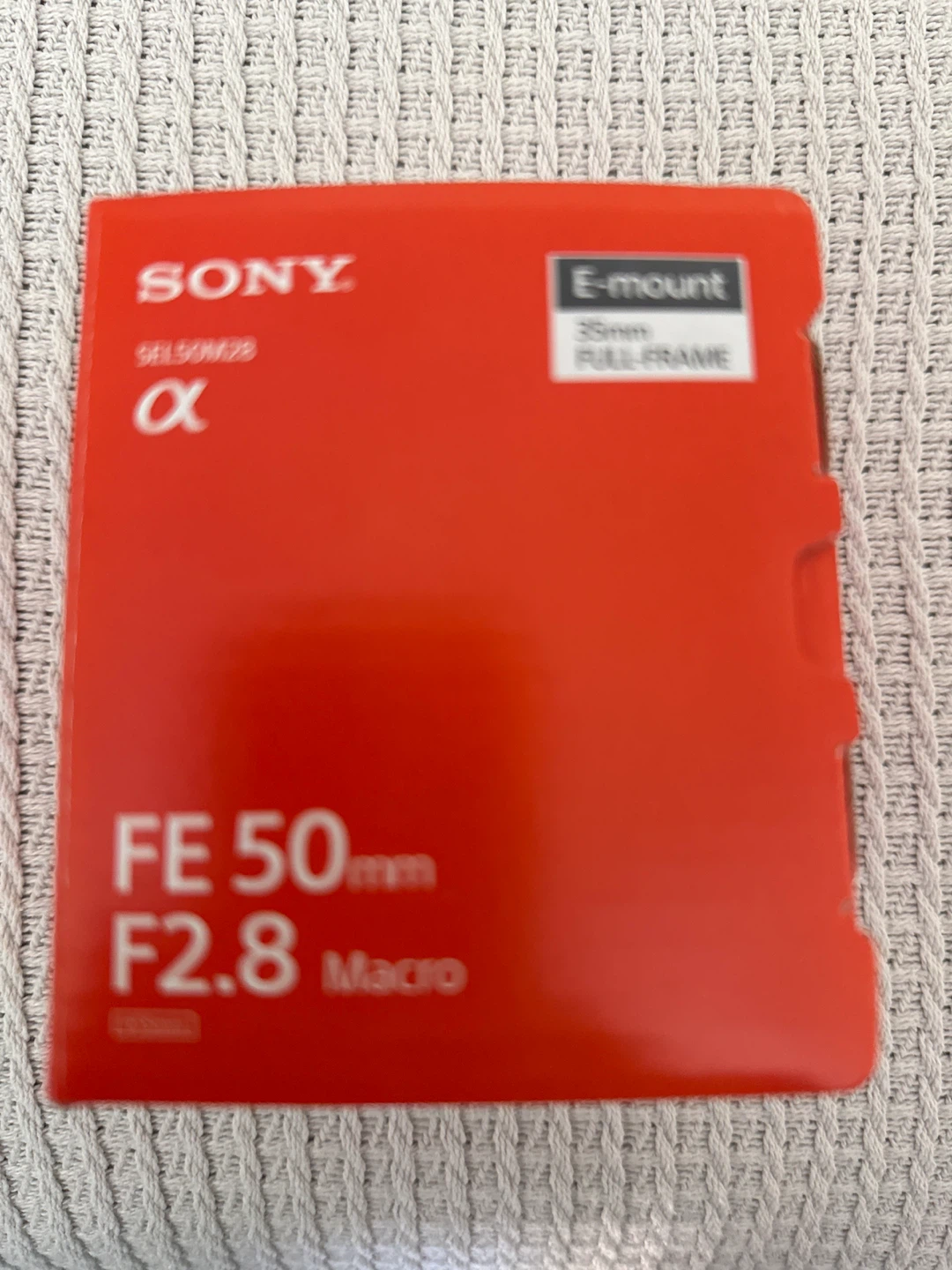 Sony FE 50mm F2.8 Macro Lens - photo 3