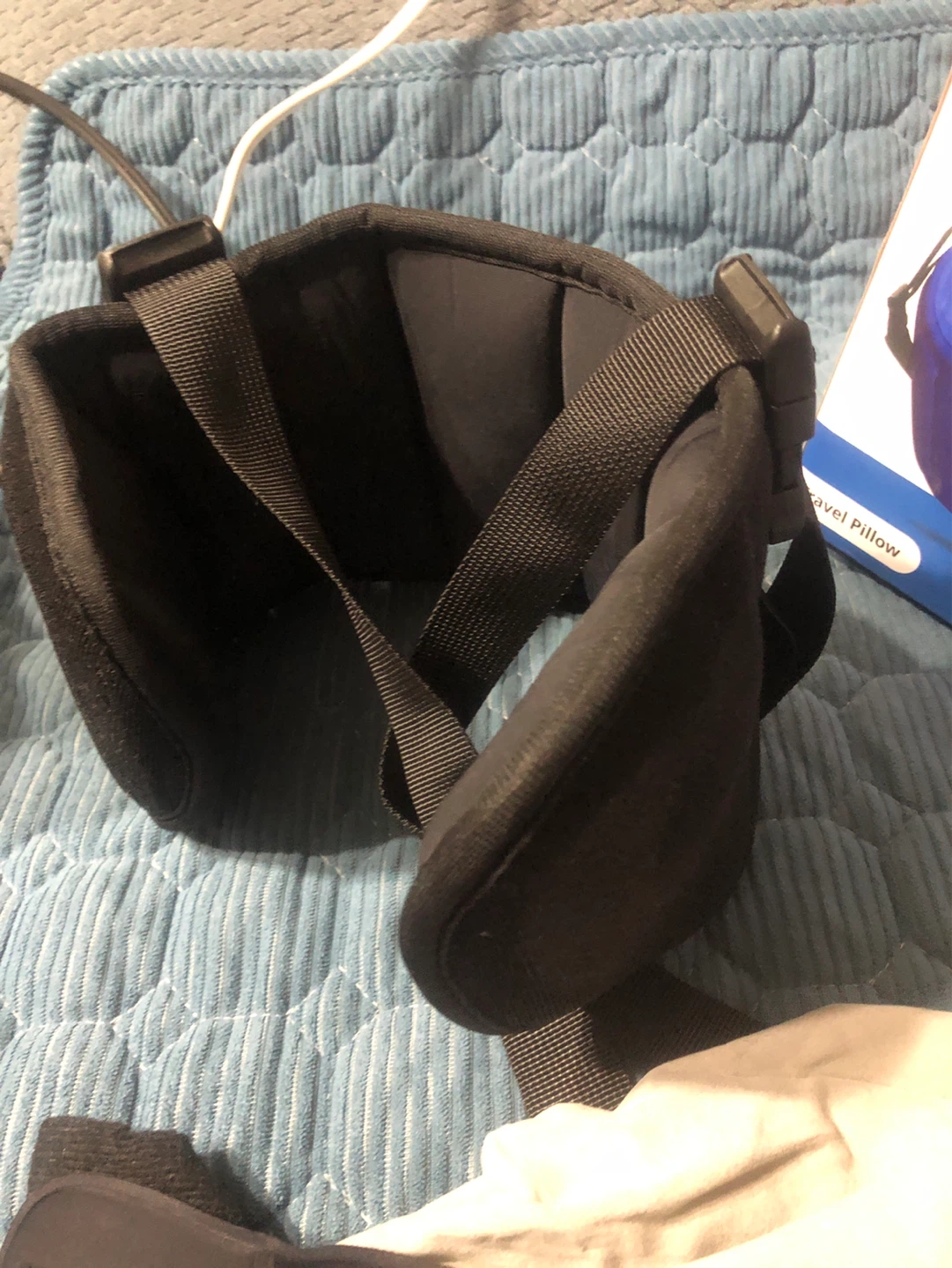 New-Sarisun Travel Pillow with Eye Mask - photo 2