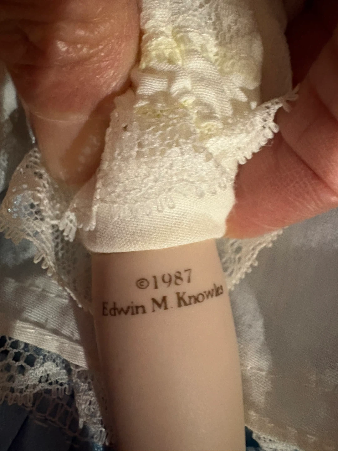 Edwin M. Knowles 1987 Porcelain Doll - photo 4