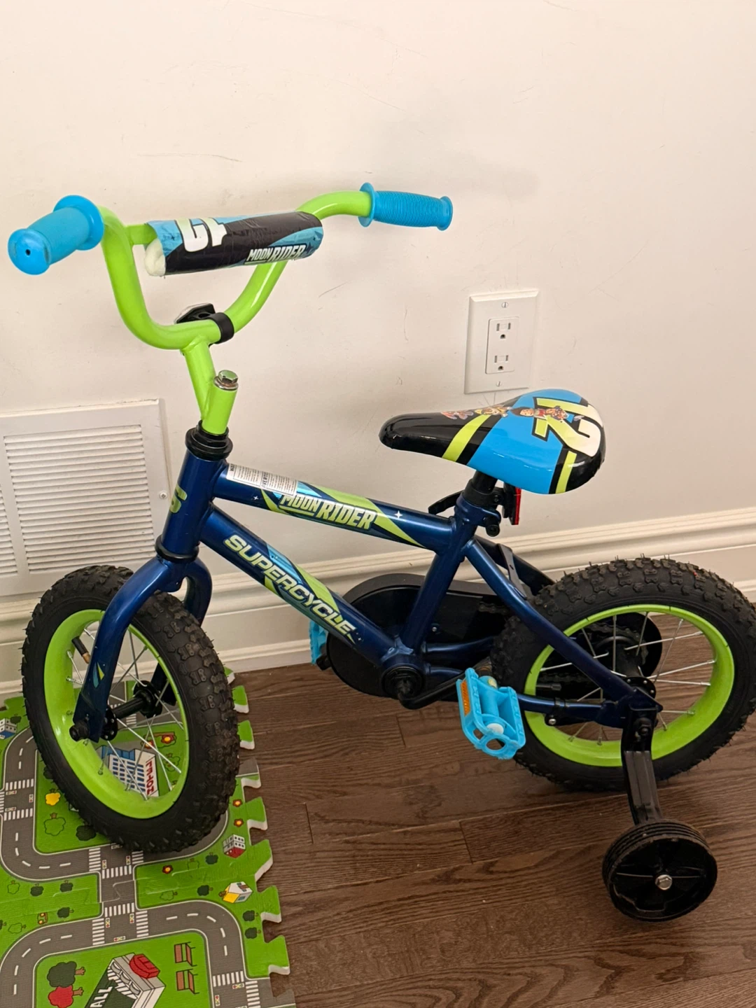 Supercycle 12" Kids Bike with Training Wheels