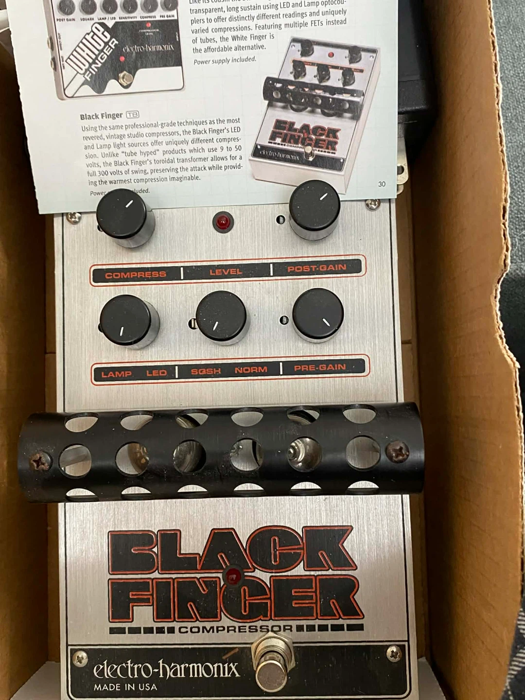 Electro-Harmonix Black Finger Compressor Pedal