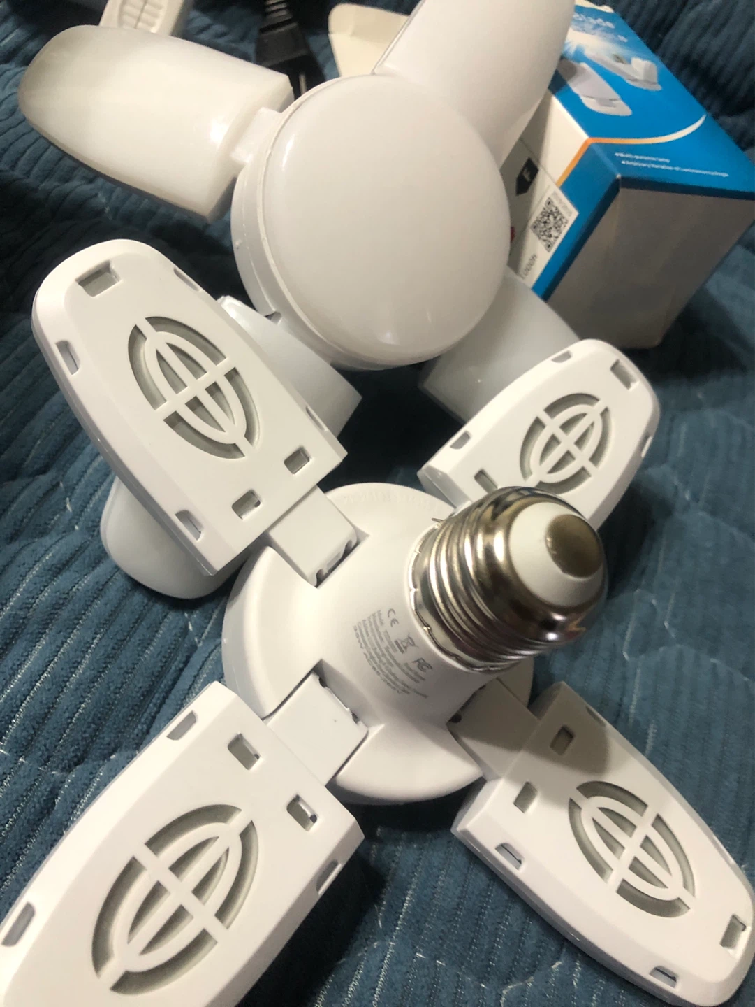 New-MINI Fan Blade LED Bulb - 2 Pack - photo 3