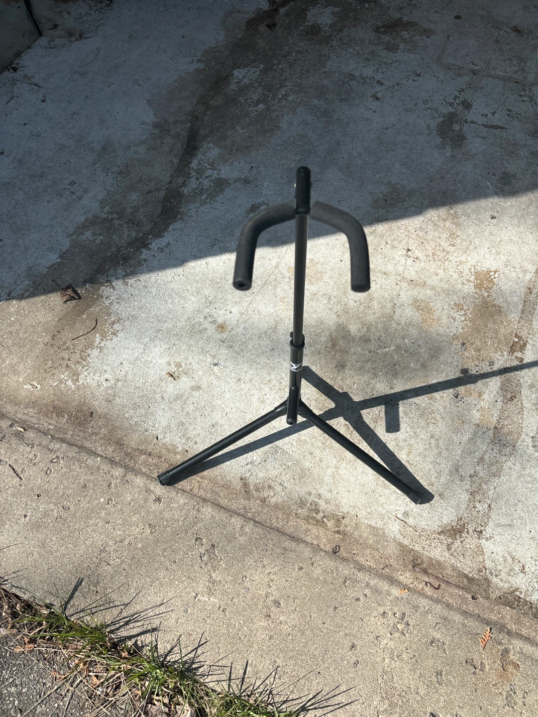 Yorkville Black Guitar Stand