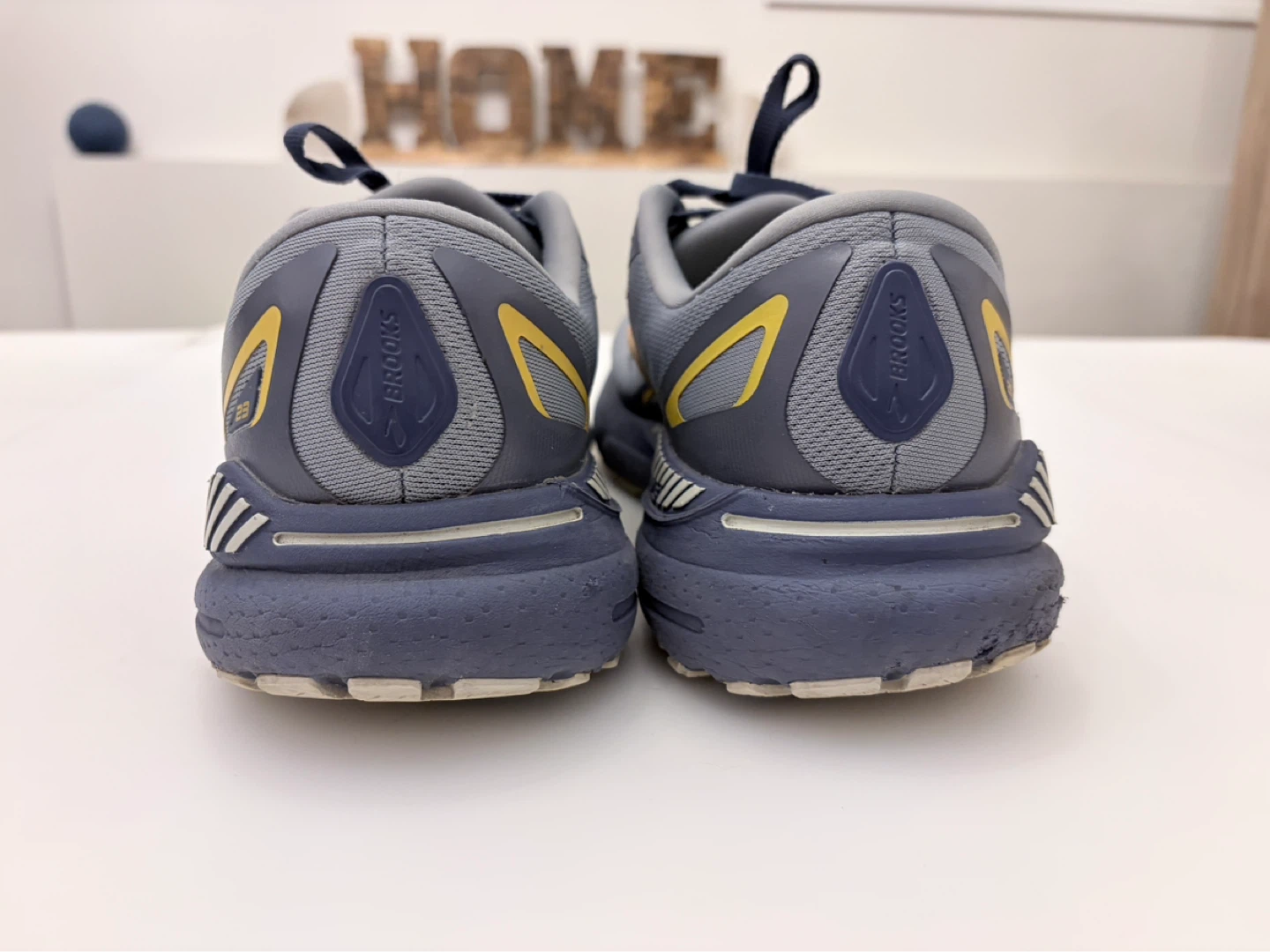 Brooks Adrenaline GTS 23 Mens Shoes Sneakers 1103911D027 Size 12 - photo 2