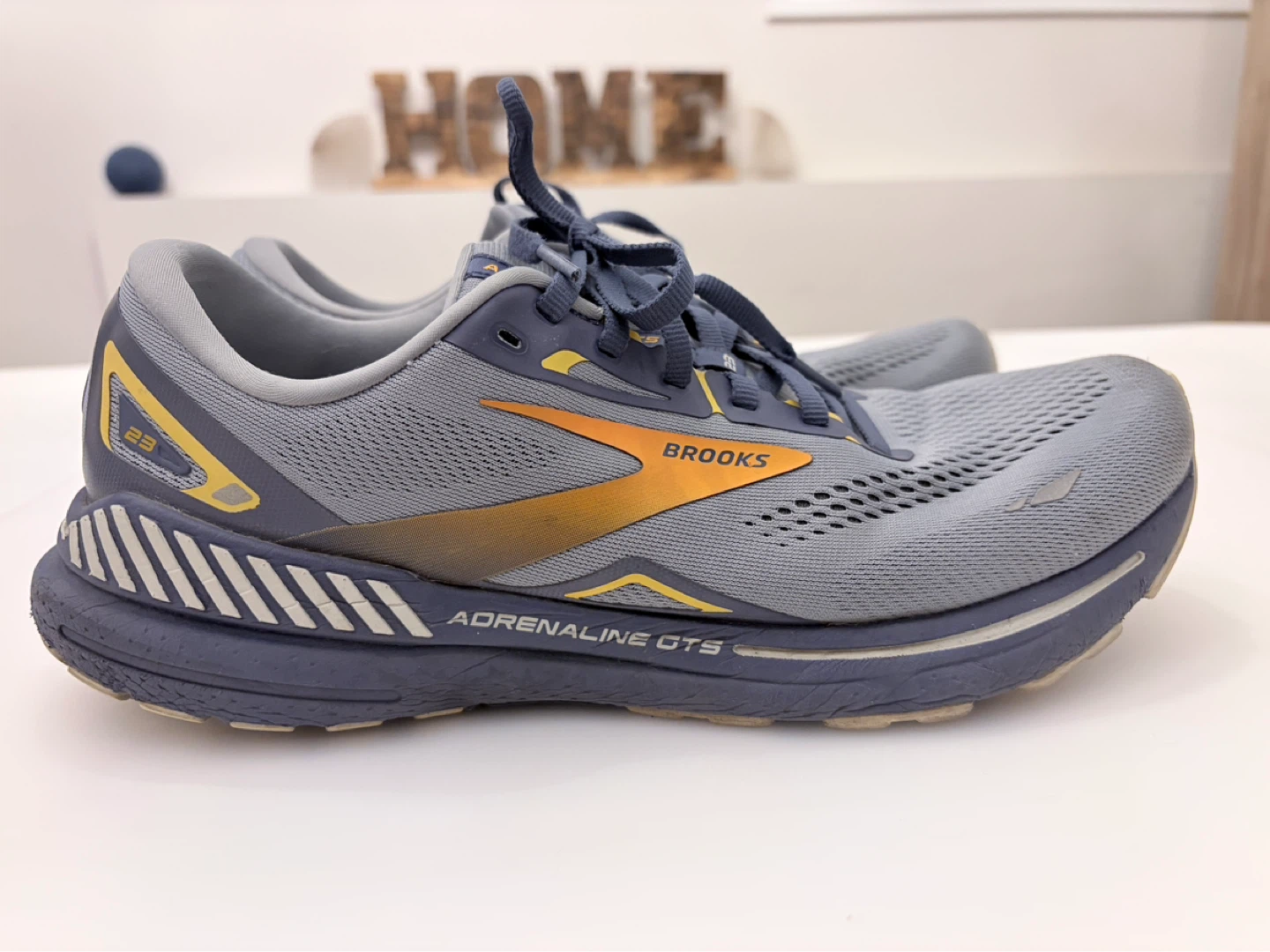 Brooks Adrenaline GTS 23 Mens Shoes Sneakers 1103911D027 Size 12