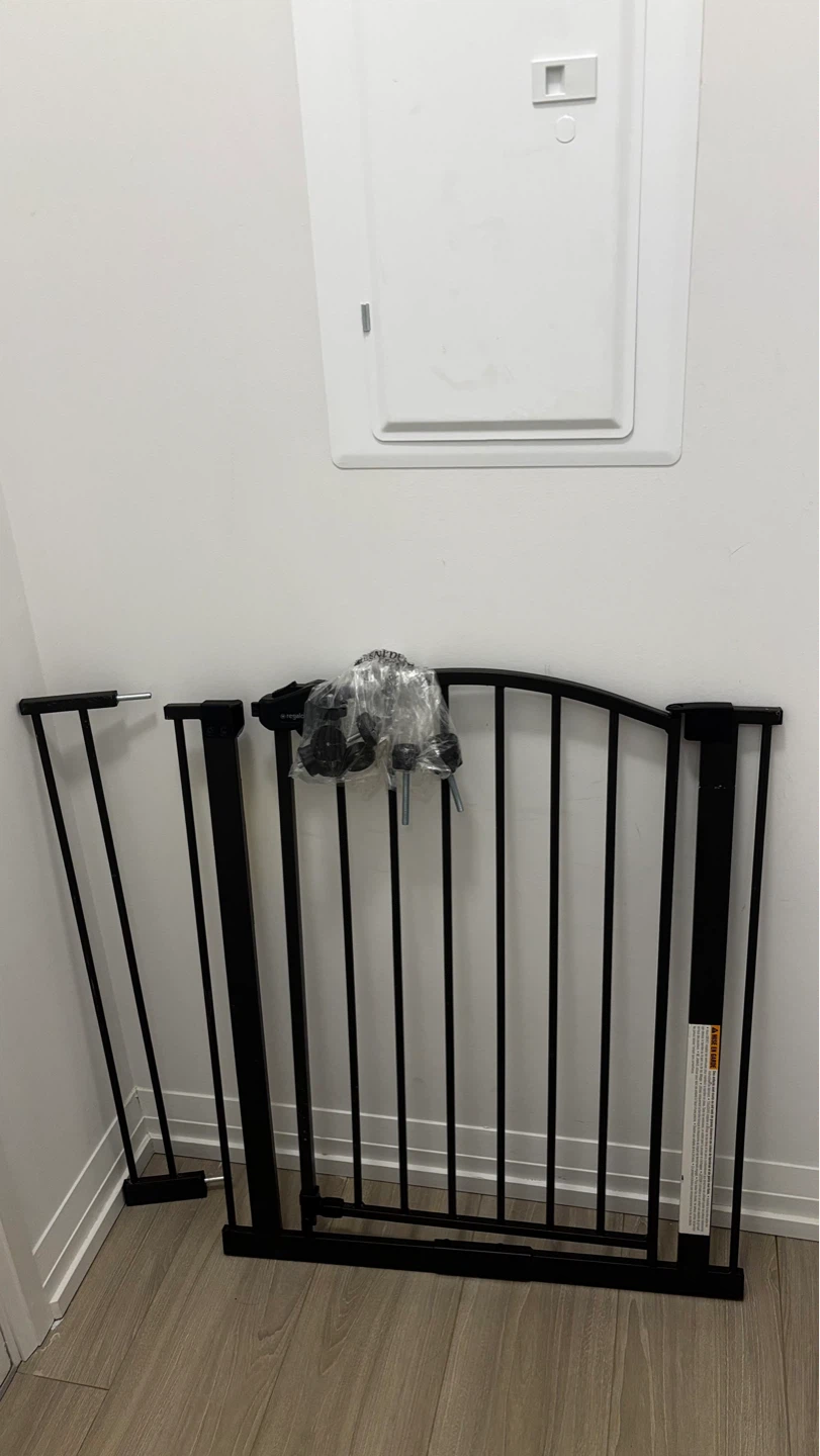 Metal Arch Gate - 37" Tall, 29" Wide - photo 4