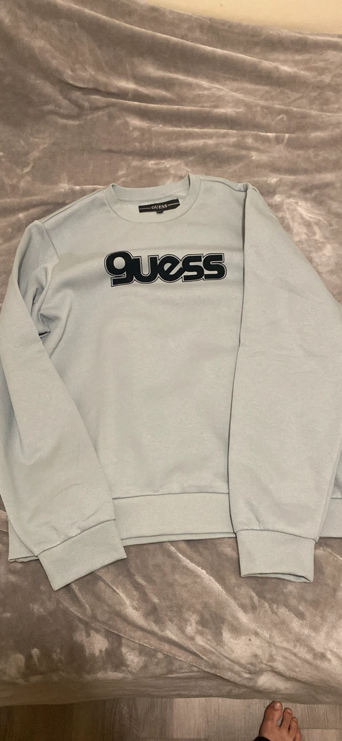 Guess Crewneck Sweatshirt