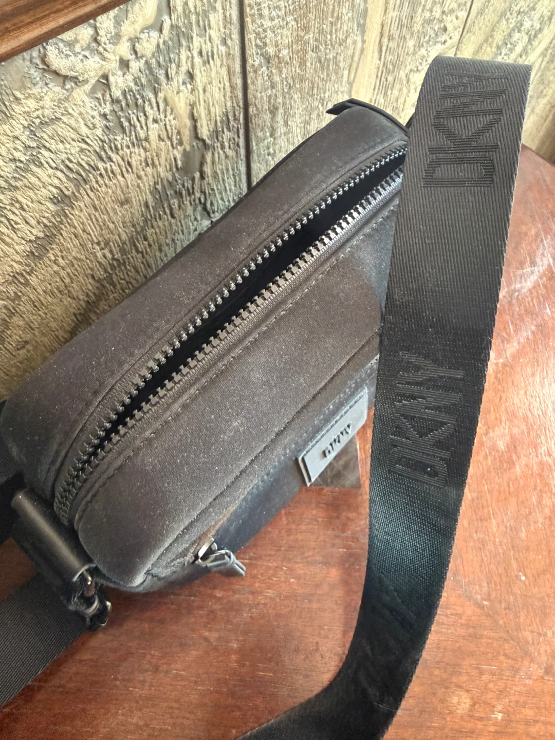 DKNY neoprene handbag - photo 2