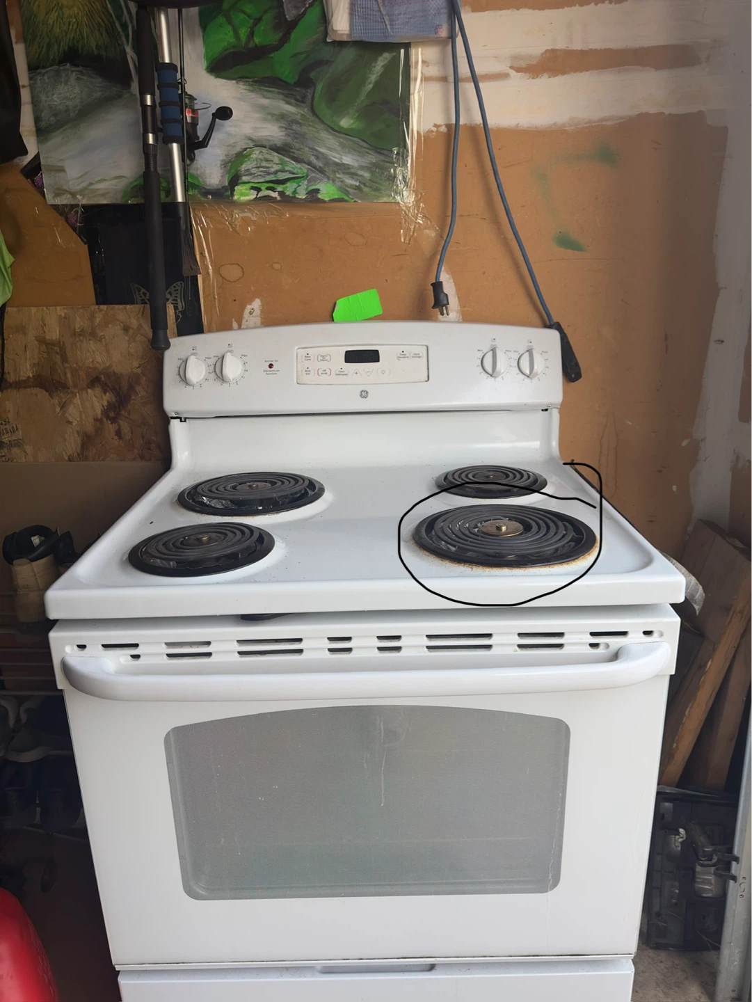White GE Electric Stove