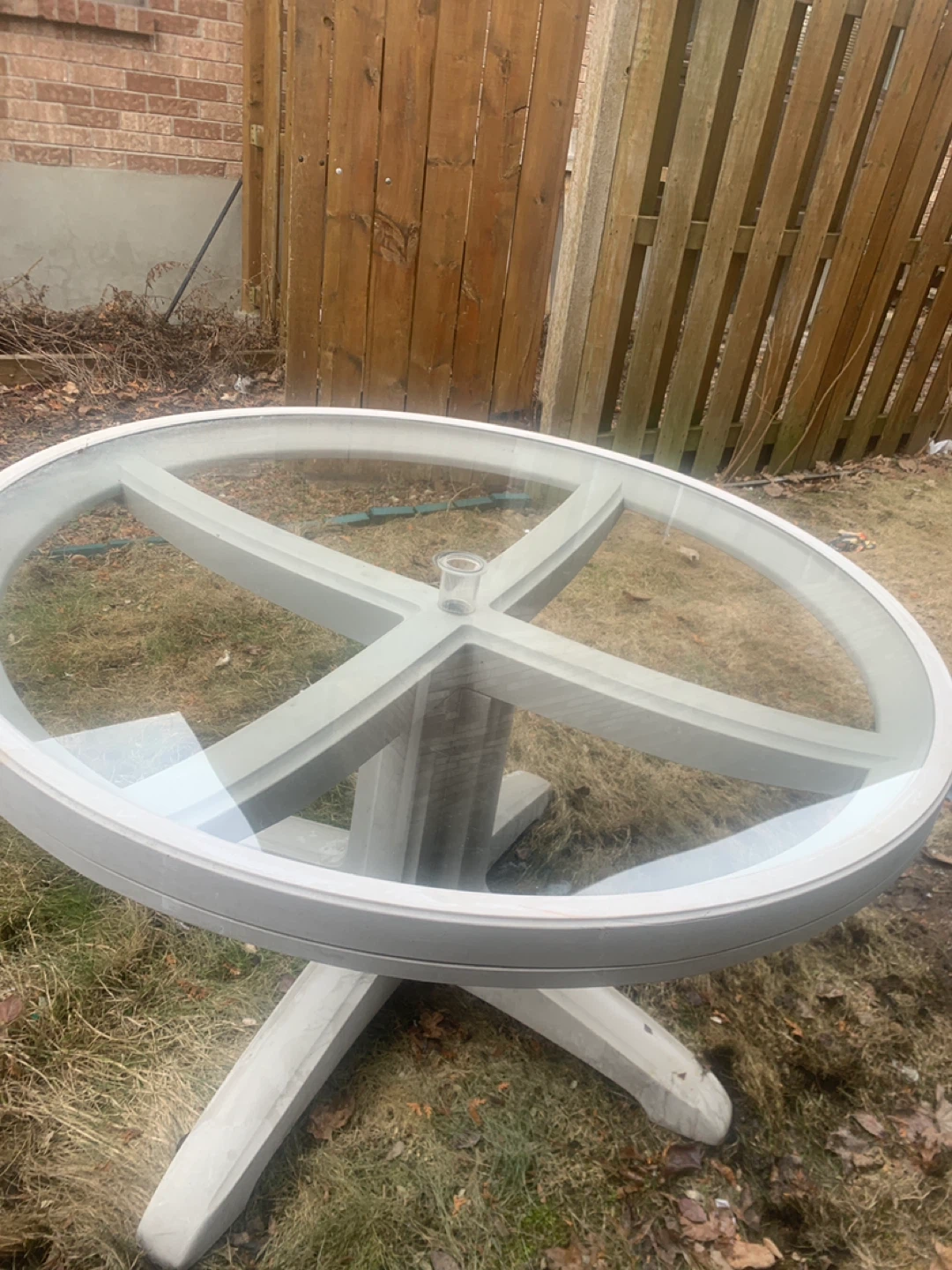 Round Glass Top Patio Table