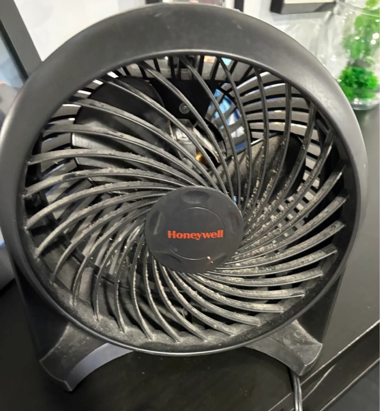 Honeywell Personal Tabletop Fan