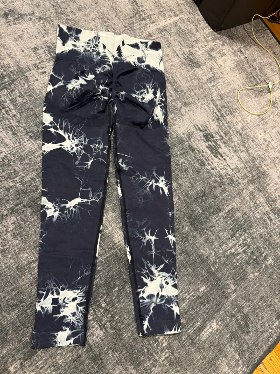 Athletic Leggings - Size M