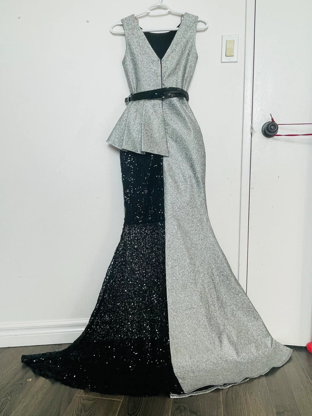Sparkly Formal Gown - photo 2