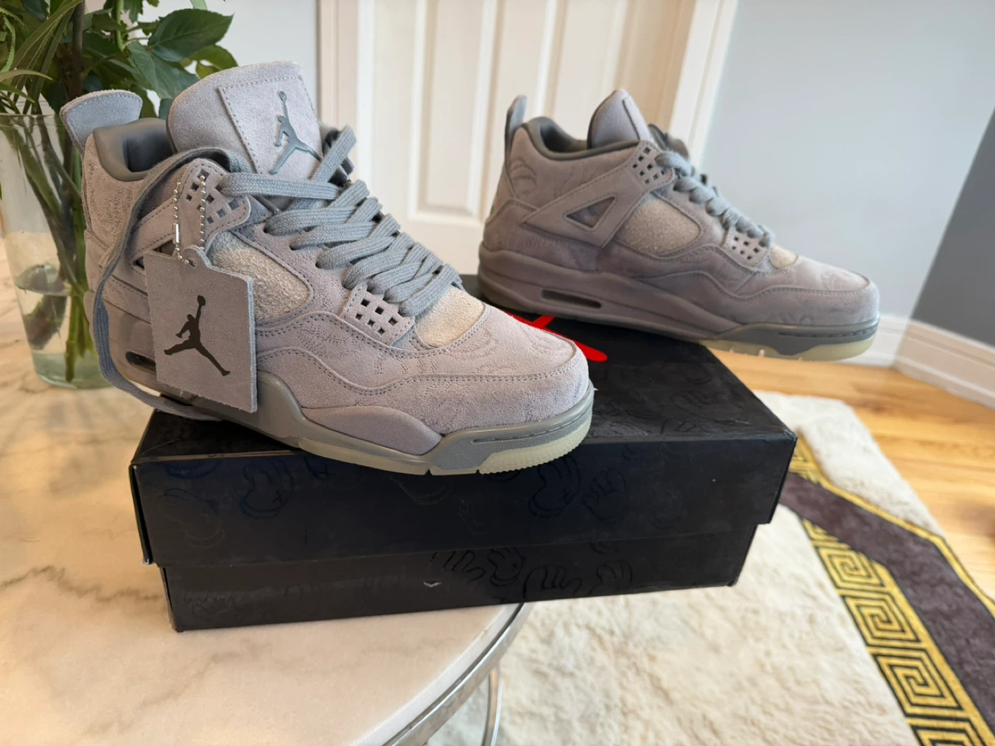 Air Jordan 4 Retro Kaws