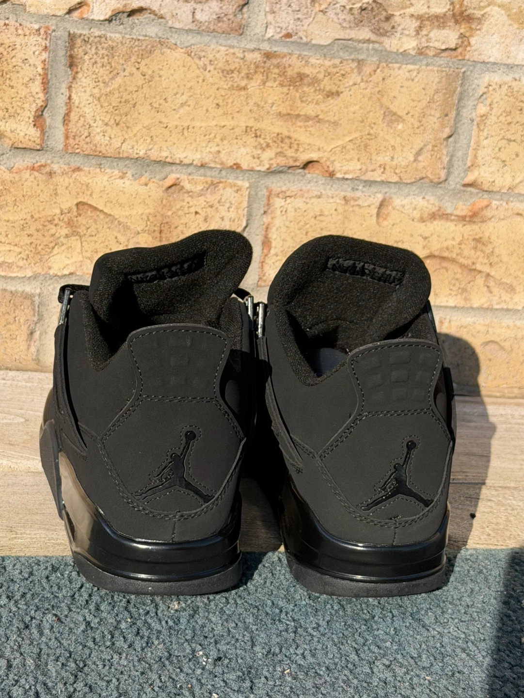 Air Jordan 4 Black Cat - photo 4