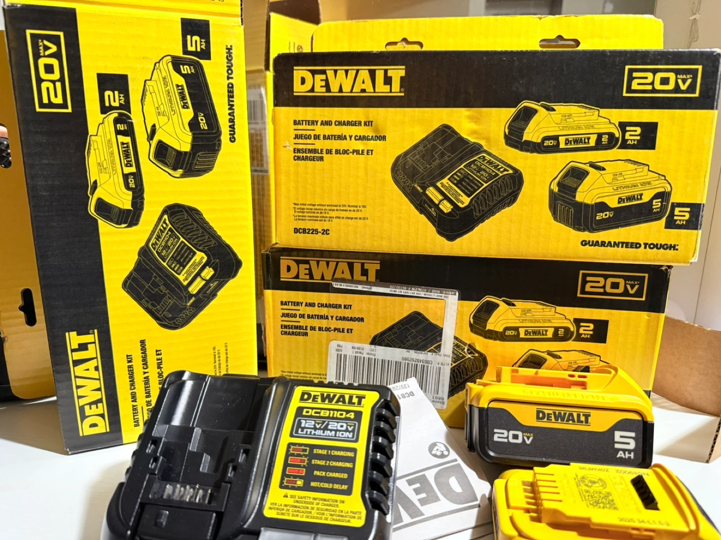 DEWALT 20V MAX Battery and Charger Kit (2Ah & 5Ah)