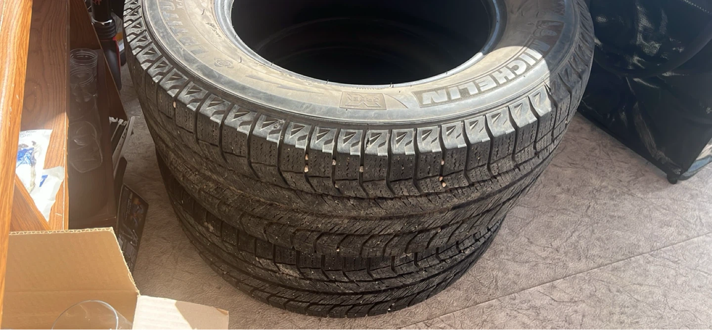 Michelin Radial X 265/65R17 Studless Winter Tires - photo 2