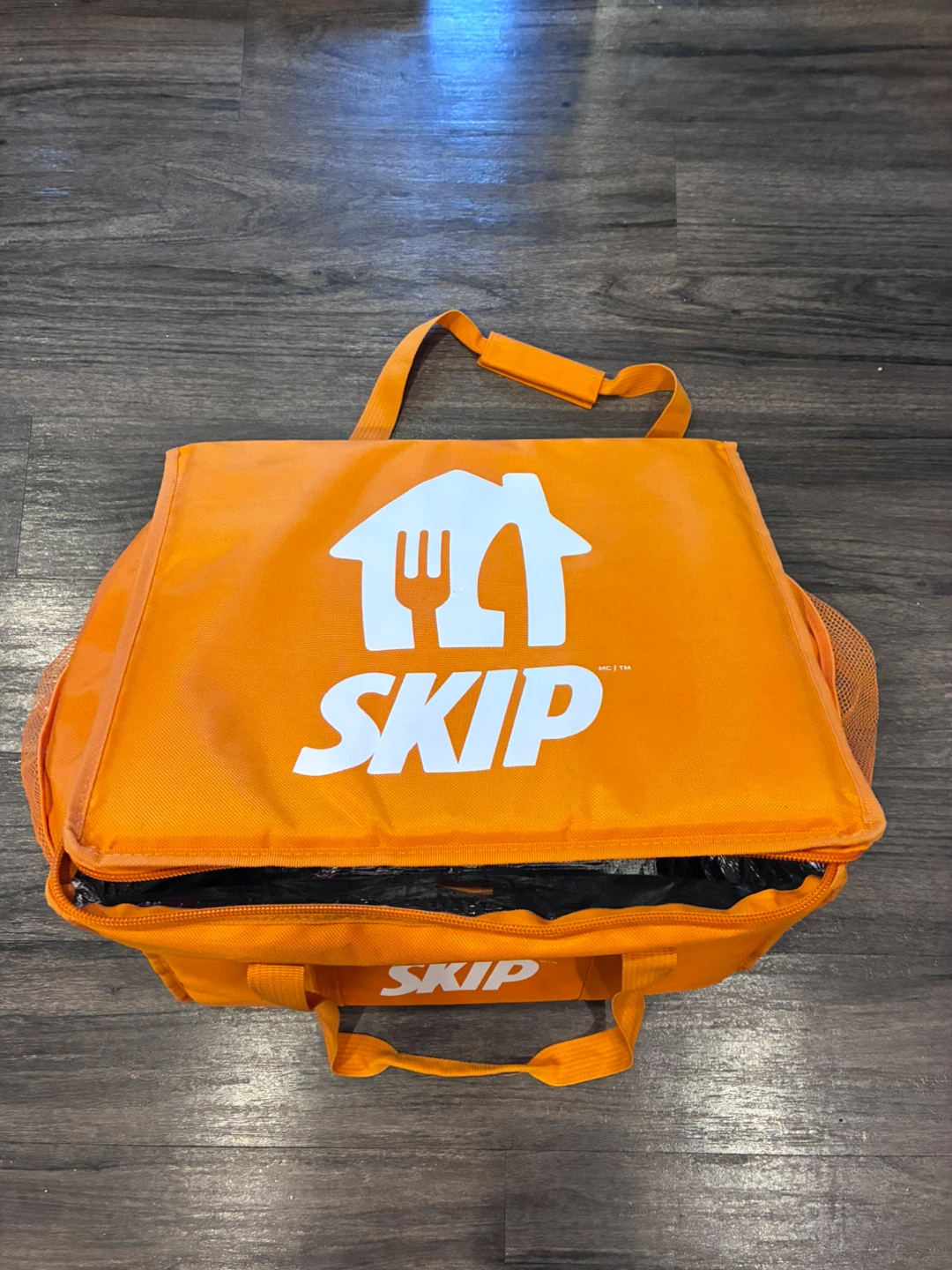 SkipTheDishes Insulated Food Delivery Bag