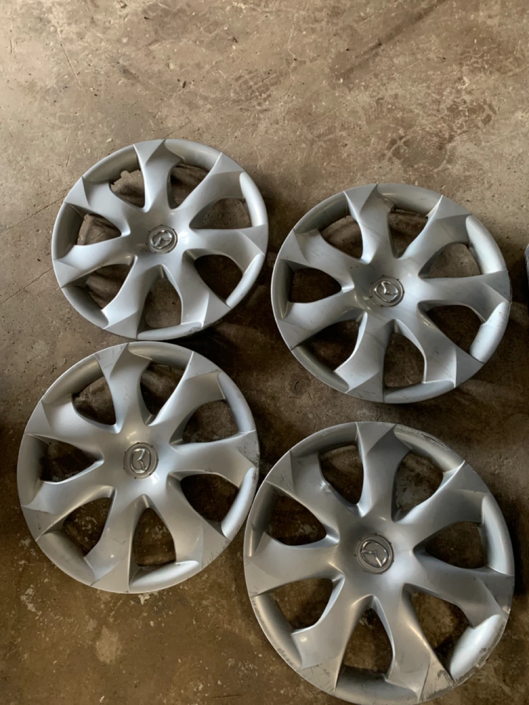 Set of 4 Mazda Hubcaps