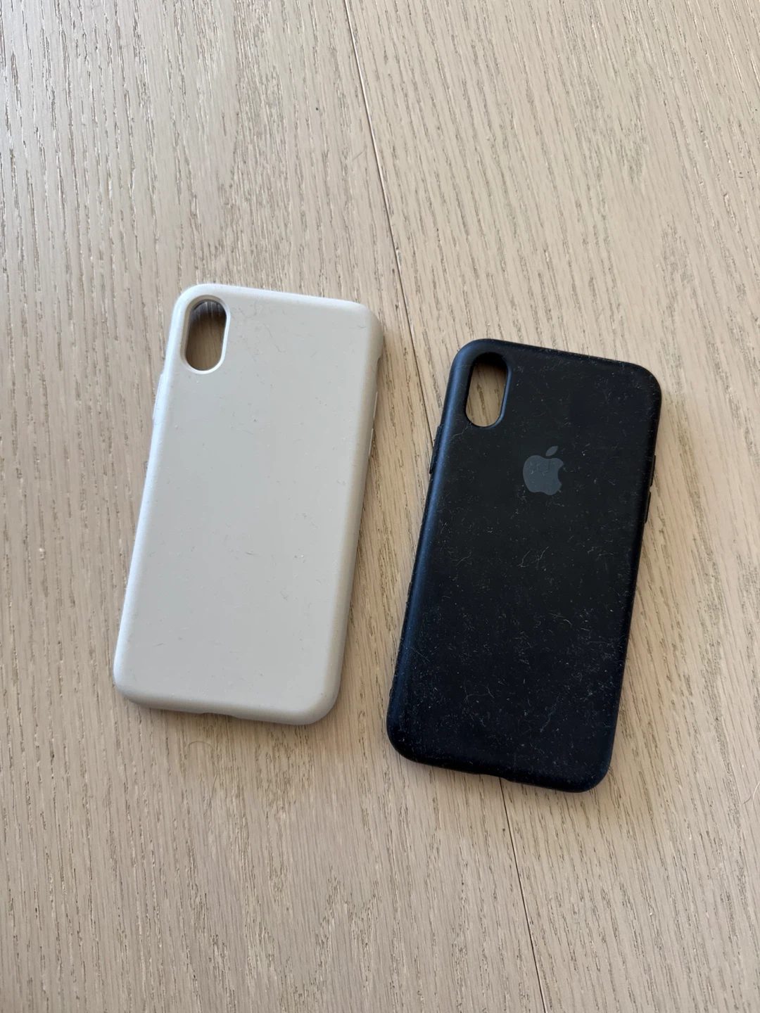 Apple iPhone X/XS Cases (Black & White)