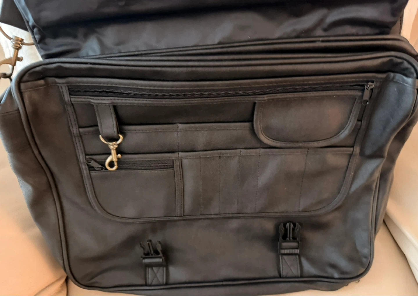 Black Leather Messenger Bag - photo 2