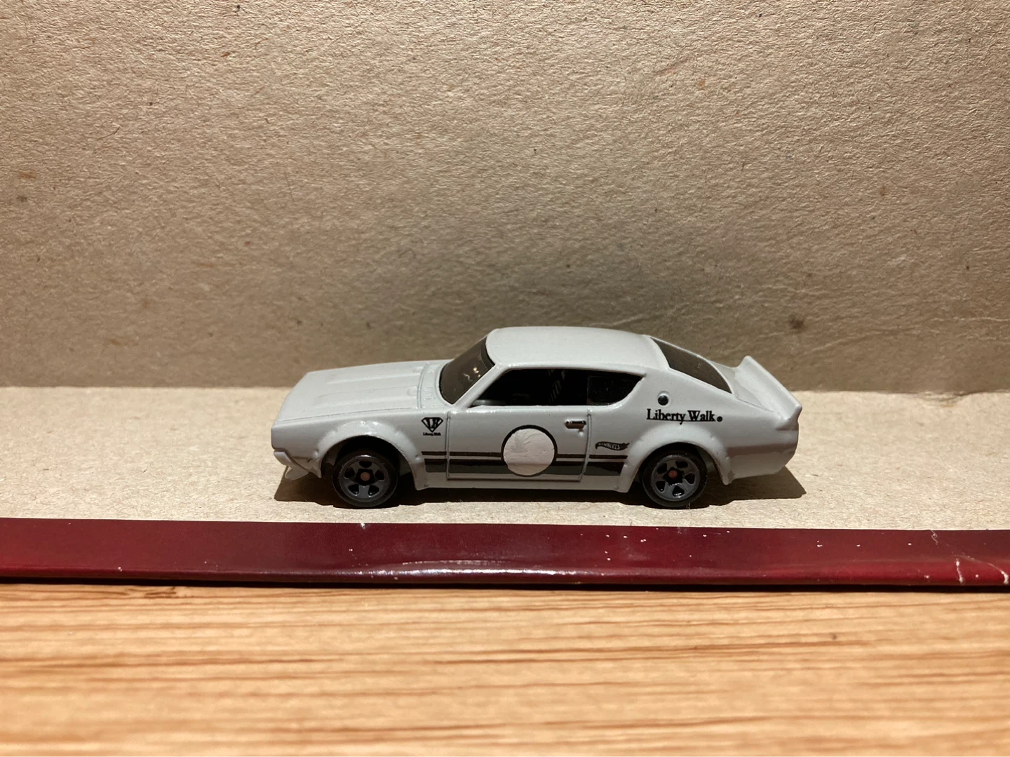 Hot Wheels Loose / Nissan Skyline 2000GT-R LBWK / Gray - photo 3