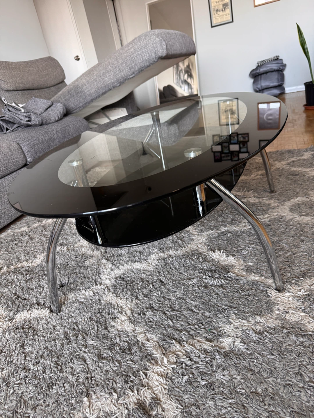 Oval Glass Coffee Table - photo 2