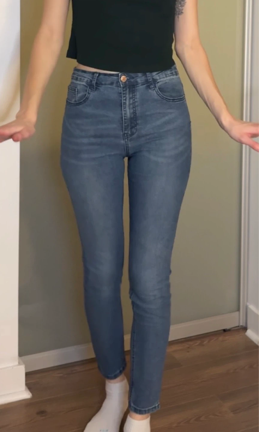 Stretch-Fit High Waisted Skinny Jeans | Size S/M