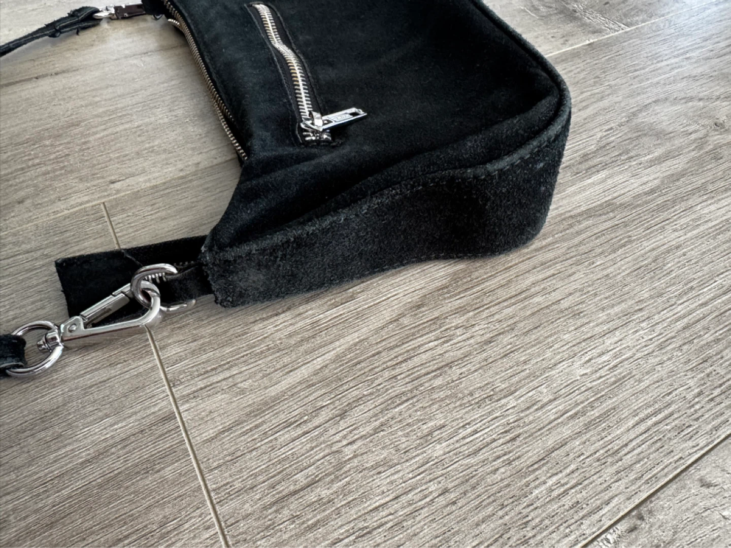 Black Suede Shoulder Bag By Brandy Melville - photo 4