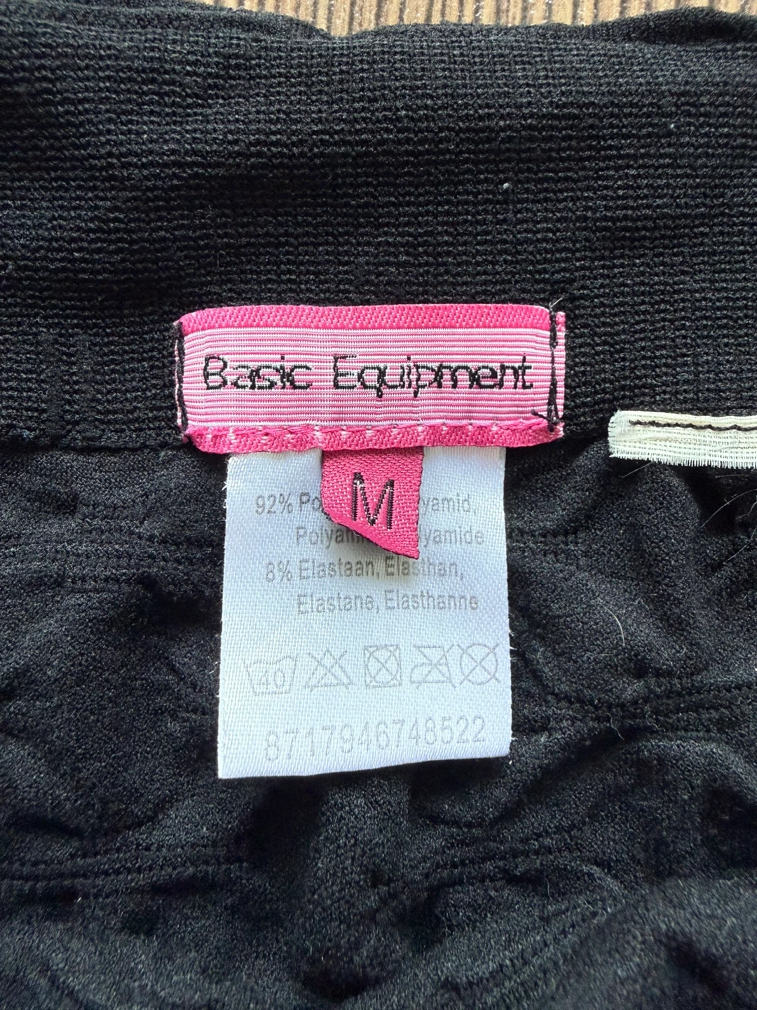 Black Textured Mini Skirt | Size S/M - photo 3